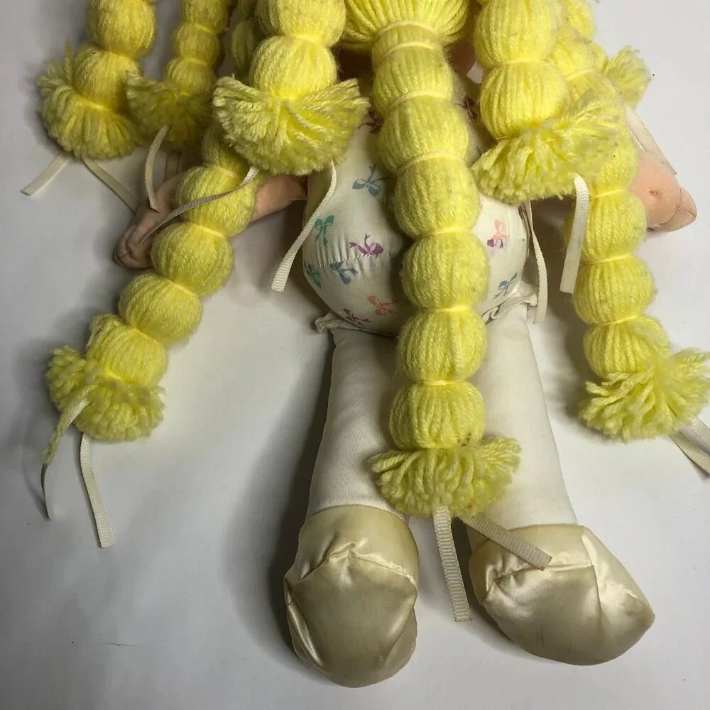 Vintage 1986 American Greetings Amtoy Blonde Tuggabows‎ Doll 18”